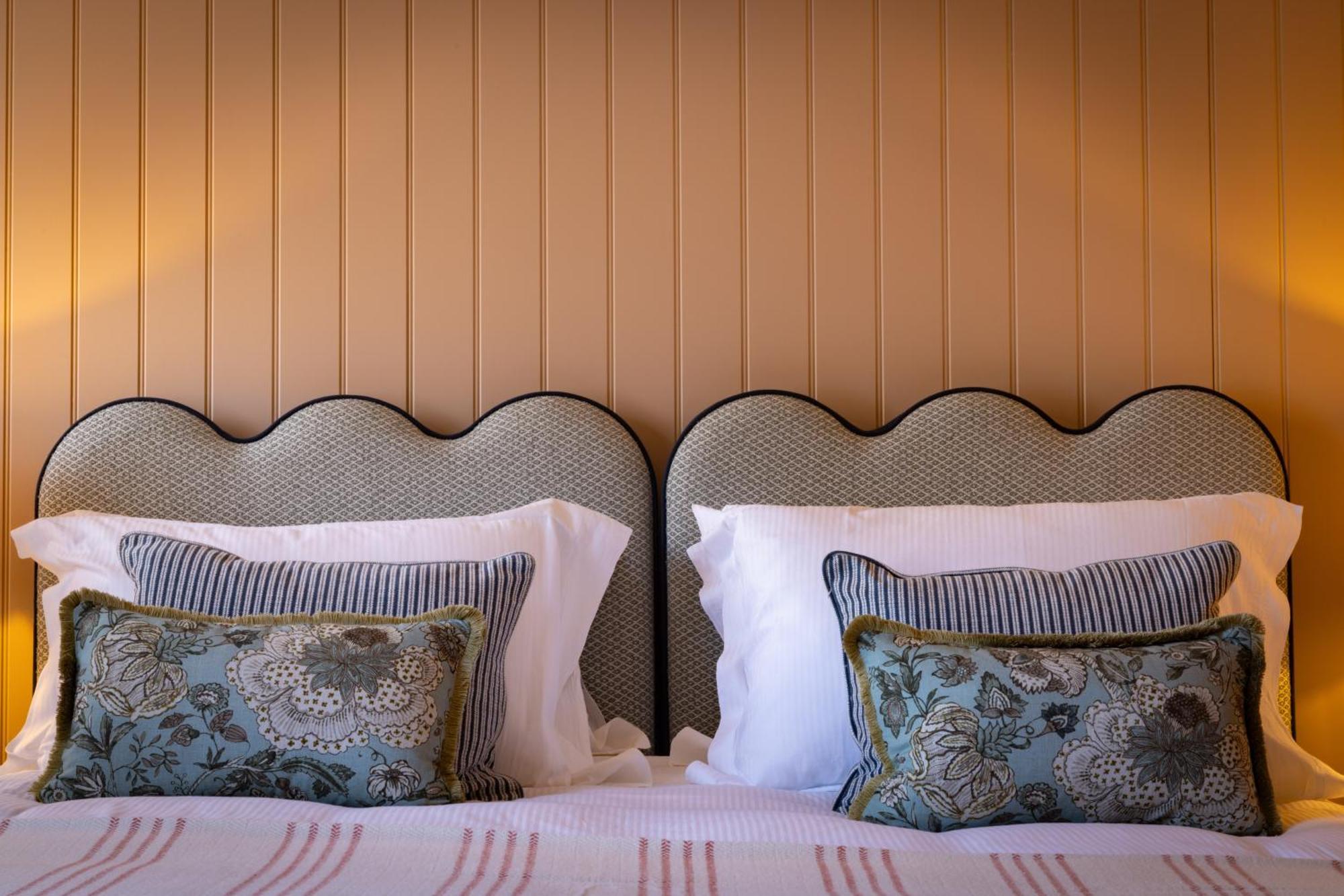 The White Hart - A Heartwood Inn Lewes Bagian luar foto