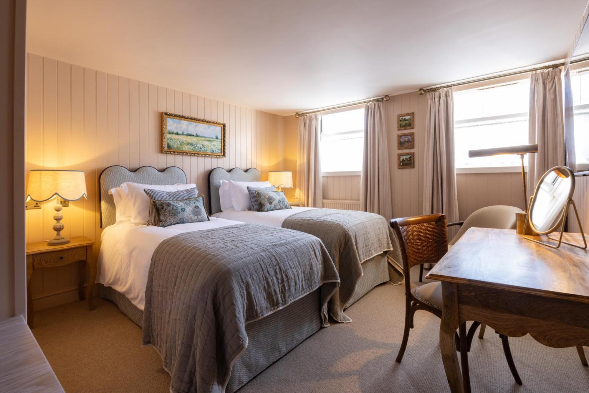 The White Hart - A Heartwood Inn Lewes Bagian luar foto